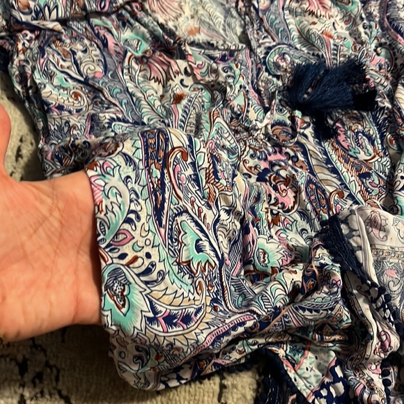 Victoria’s Secret Coverup - Picture 3 of 5